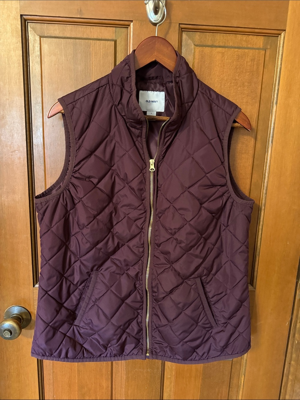 Old Navy Quilted Sleeveless Vest - Wine